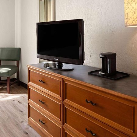 La Quinta Inn By Wyndham Pittsburgh Airport Moon Township Zewnętrze zdjęcie