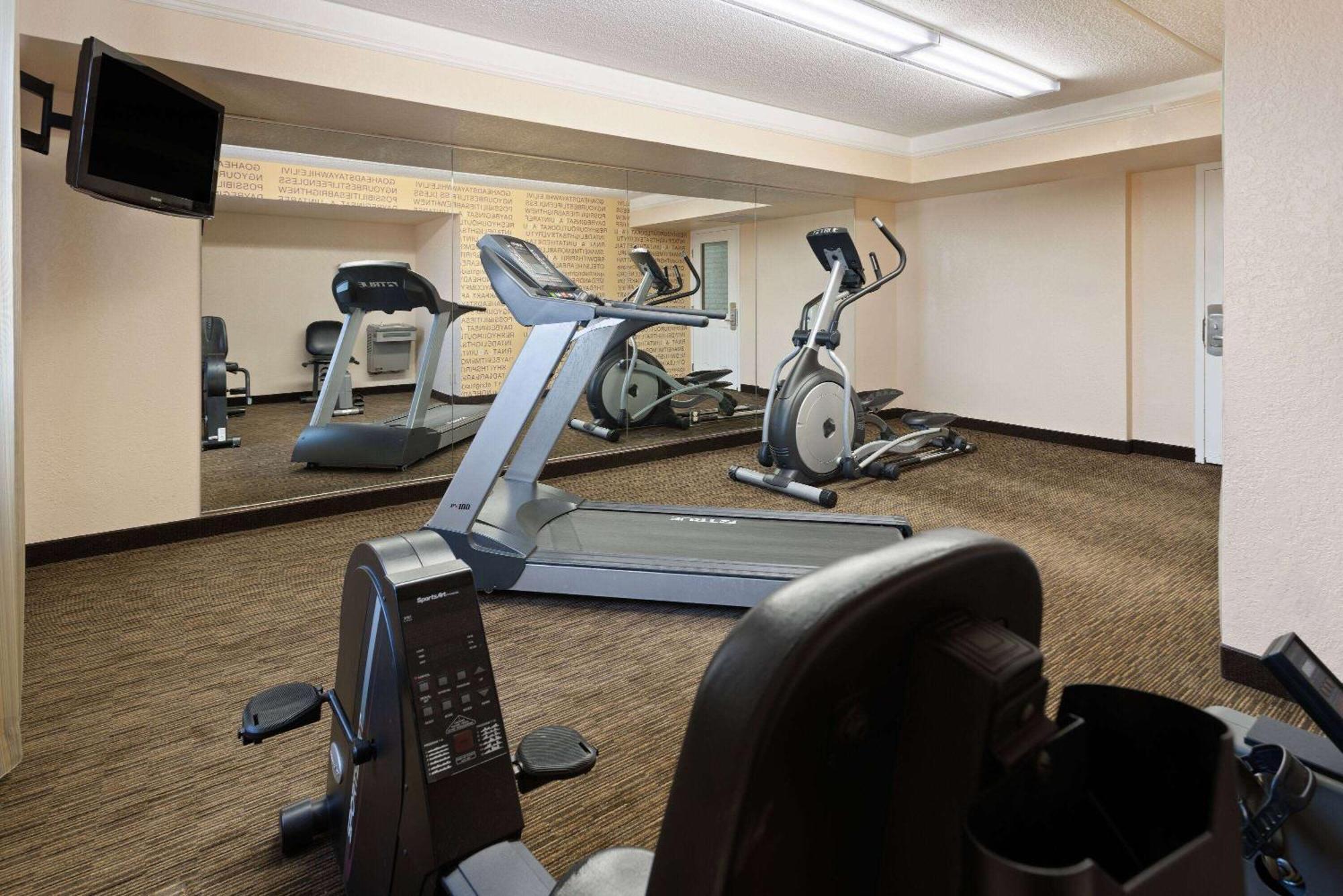 La Quinta Inn By Wyndham Pittsburgh Airport Moon Township Zewnętrze zdjęcie