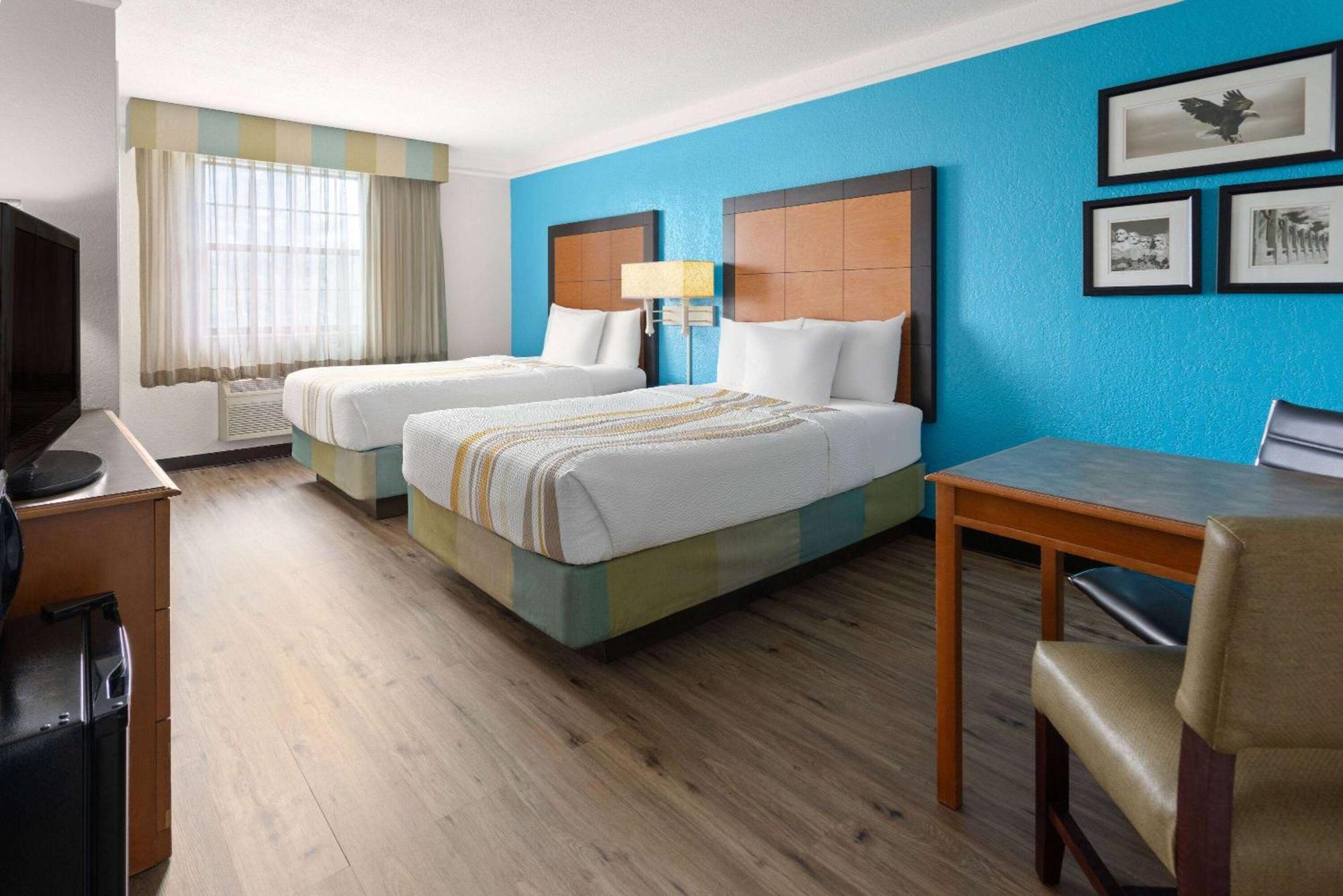 La Quinta Inn By Wyndham Pittsburgh Airport Moon Township Zewnętrze zdjęcie