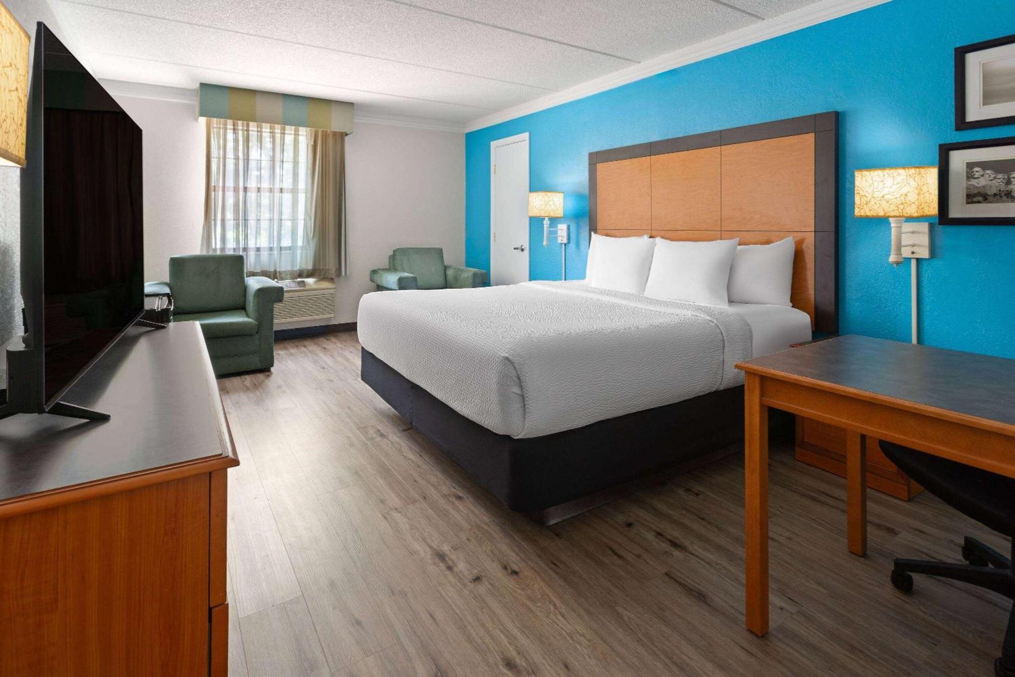 La Quinta Inn By Wyndham Pittsburgh Airport Moon Township Zewnętrze zdjęcie