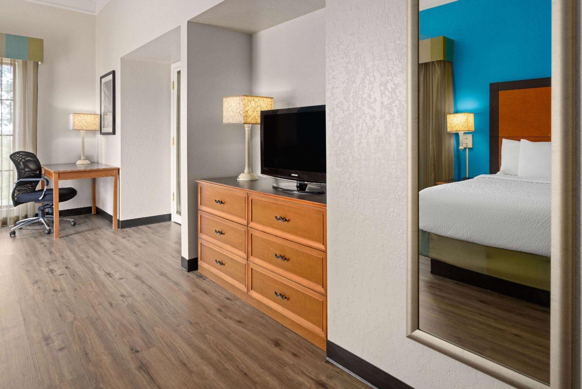 La Quinta Inn By Wyndham Pittsburgh Airport Moon Township Zewnętrze zdjęcie