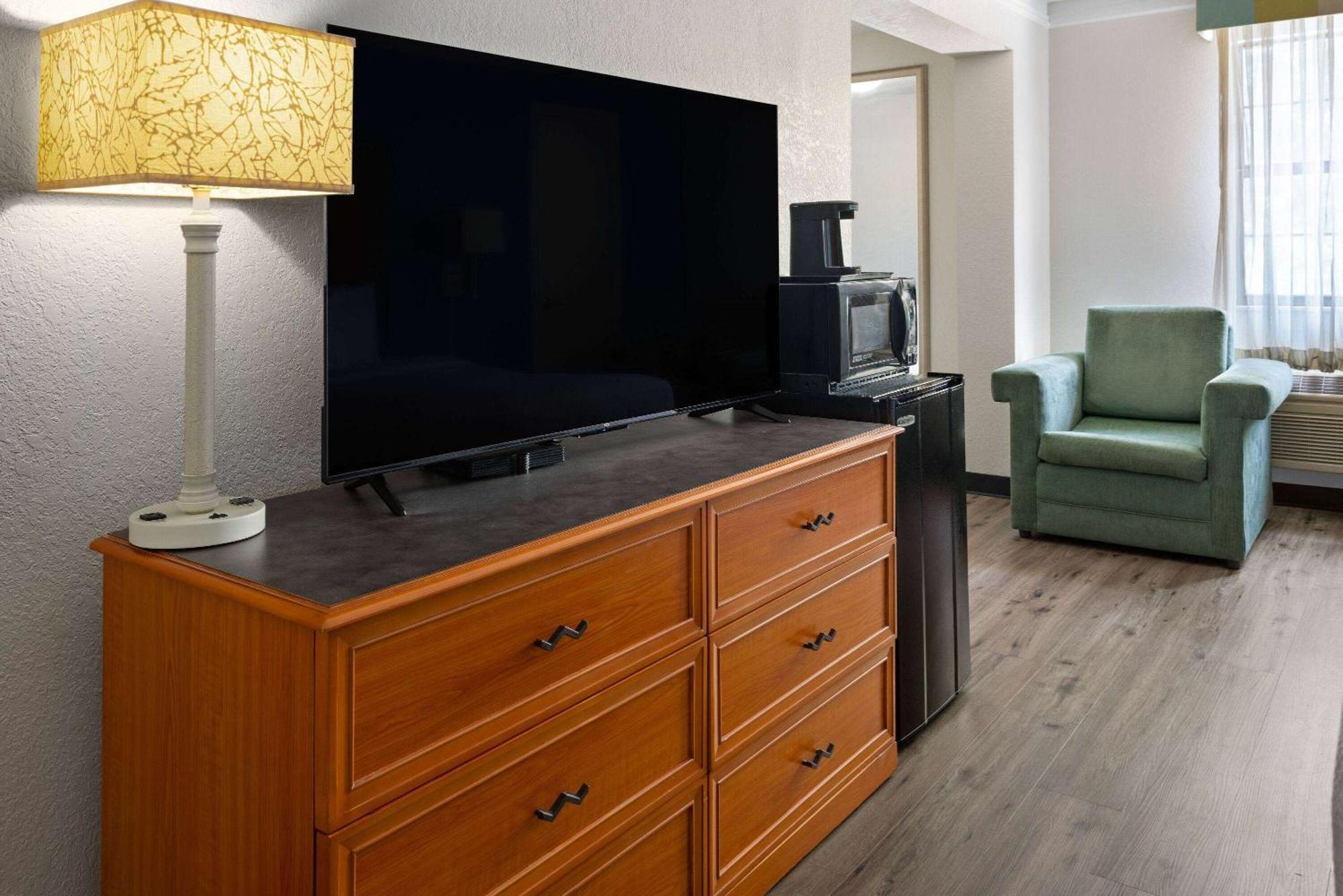 La Quinta Inn By Wyndham Pittsburgh Airport Moon Township Zewnętrze zdjęcie